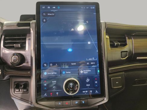 Used 2022 Ford Expedition Max Platinum image 14