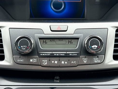 Used 2016 Honda Odyssey SE image 15