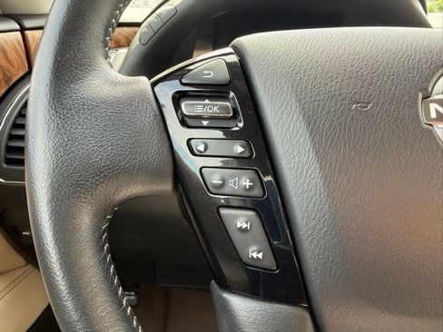 Used 2022 Nissan Armada SL AWD/4WD image 16