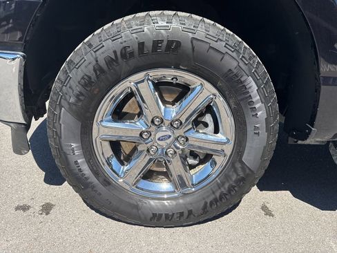 Used 2025 Ford F150 XLT w/ Equipment Group 301A Standard AWD/4WD image 27