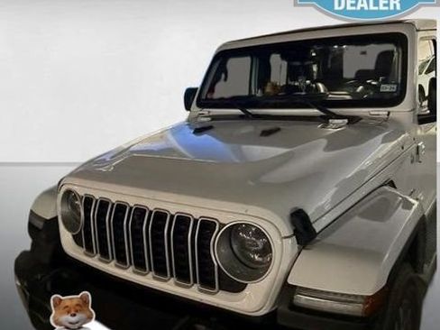 Used 2024 Jeep Wrangler Sahara w/ Technology Group image 4