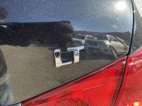 Used 2011 Chevrolet Cruze LT image 9