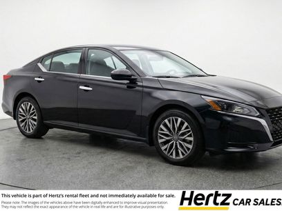 Used 2025 Nissan Altima 2.5 SV