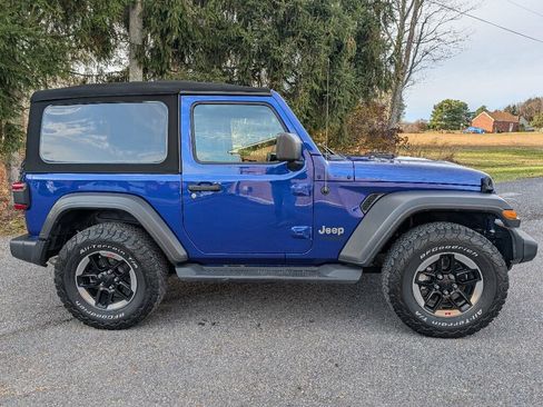 Used 2018 Jeep Wrangler Sport image 3