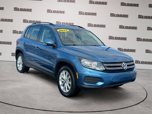 Used 2017 Volkswagen Tiguan Limited w/ Premium Package image 7