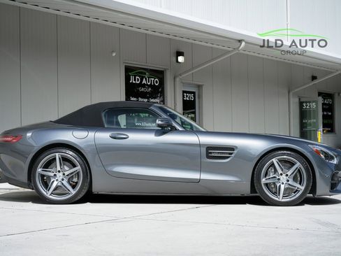 Used 2018 Mercedes-Benz AMG GT Roadster image 12