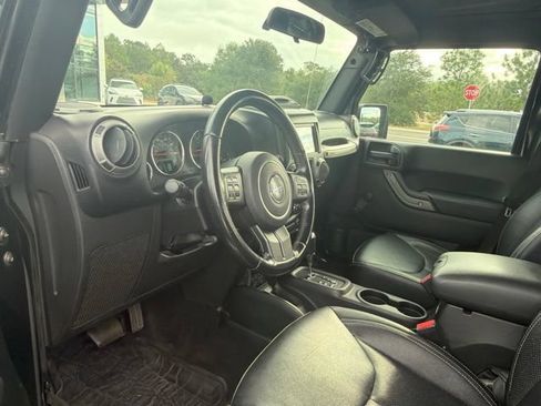 Used 2018 Jeep Wrangler Unlimited Sport w/ Connectivity Group AWD/4WD image 6