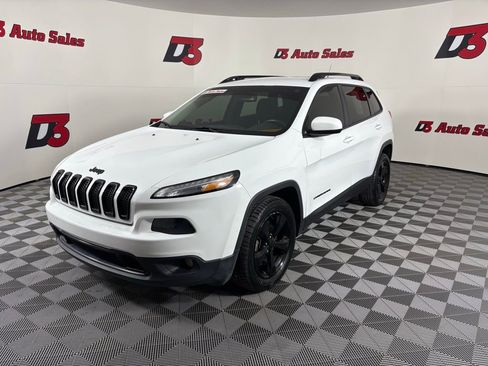 Used 2015 Jeep Cherokee Latitude w/ Cold Weather Group image 2