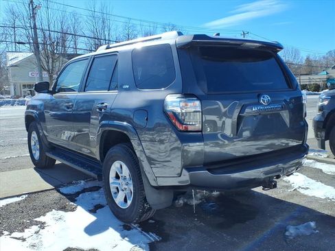 Used 2018 Toyota 4Runner SR5 Premium image 7