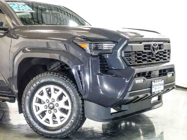 Used 2024 Toyota Tacoma SR5 AWD/4WD image 3