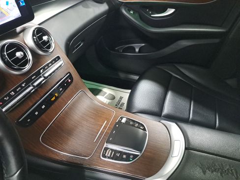 Certified 2022 Mercedes-Benz GLC 300 image 27
