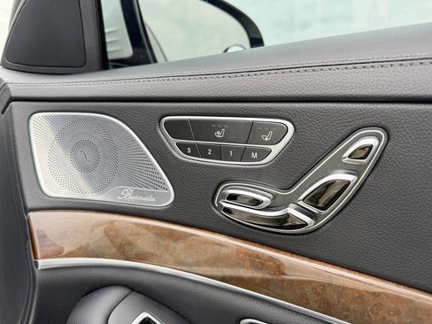 Used 2016 Mercedes-Benz S 550 Sedan image 16