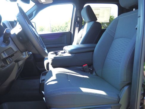 New 2026 RAM 2500 Tradesman AWD/4WD image 11