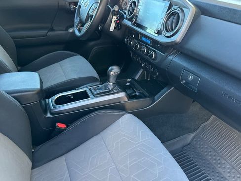 Certified 2023 Toyota Tacoma TRD Sport w/ Advanced Technology Package AWD/4WD image 15
