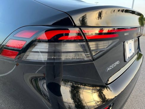 Certified 2023 Honda Accord LX image 7