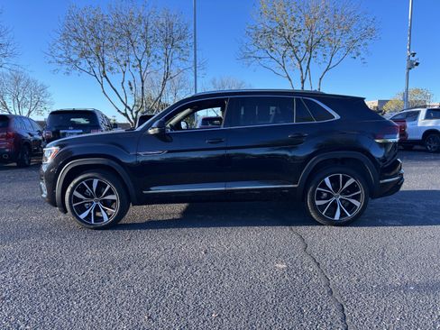 Certified 2025 Volkswagen Atlas Cross Sport SEL Premium R-Line image 2