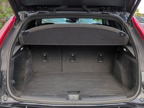 Used 2019 Cadillac XT4 Premium Luxury image 13