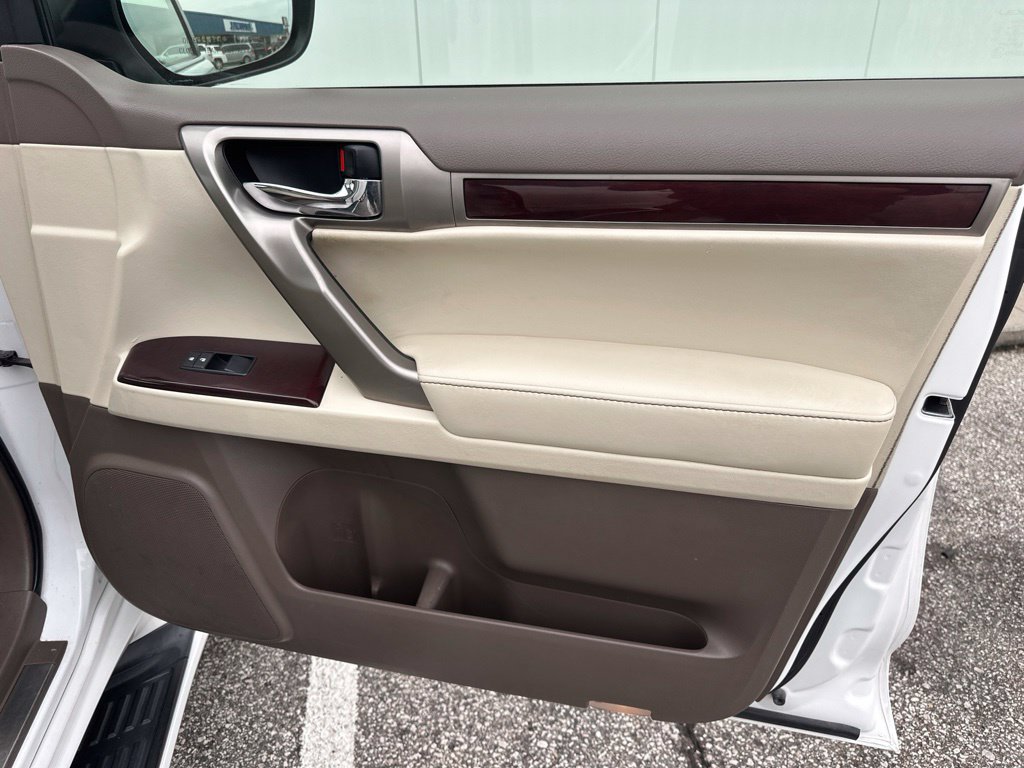 Used 2014 Lexus GX 460 Luxury AWD/4WD image 33