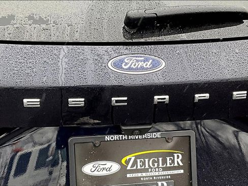 Certified 2021 Ford Escape SEL w/ Technology Package image 8