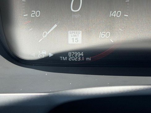 Used 2019 Volvo XC90 T5 Momentum w/ Protection Package Premier AWD/4WD image 22