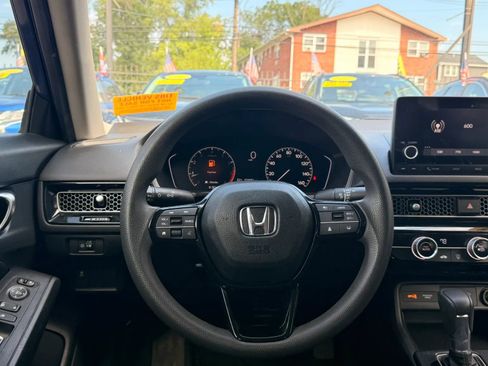 Used 2025 Honda Civic LX image 18