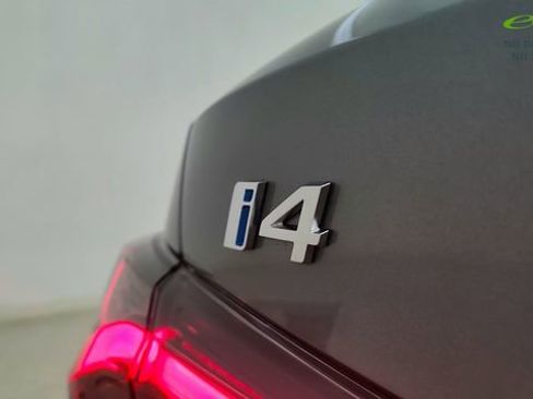 Used 2023 BMW i4 eDrive35 RWD image 18