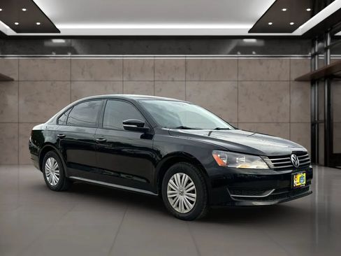 Used 2014 Volkswagen Passat 1.8T S FWD image 14