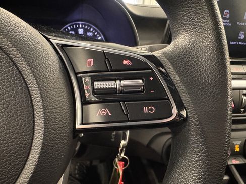 Certified 2022 Kia Forte LXS image 14