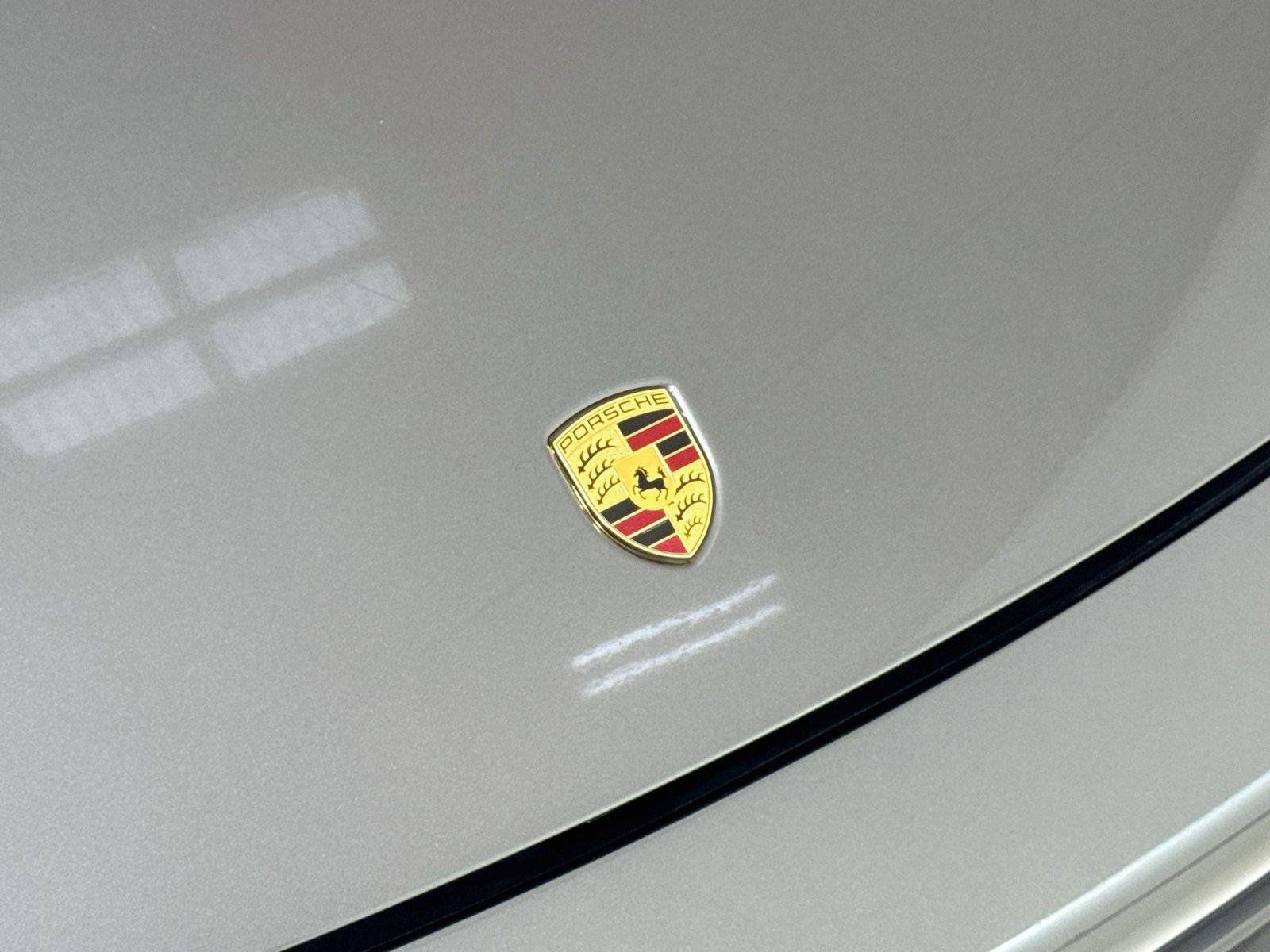 Used 2024 Porsche 911 Carrera 4S AWD/4WD image 33