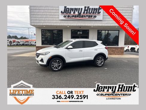 Used 2022 Buick Encore GX Essence w/ Experience Buick Package image 1