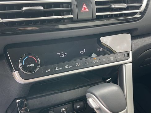 Used 2021 Kia Seltos SX w/ SX Sunroof Package image 17