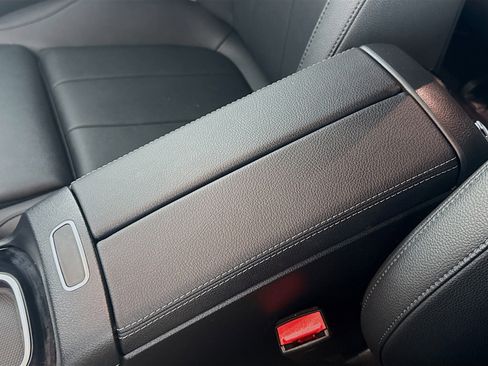 Used 2024 Mercedes-Benz EQB 300 4MATIC image 18