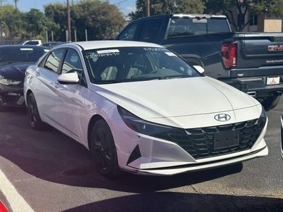 Used 2023 Hyundai Elantra SEL