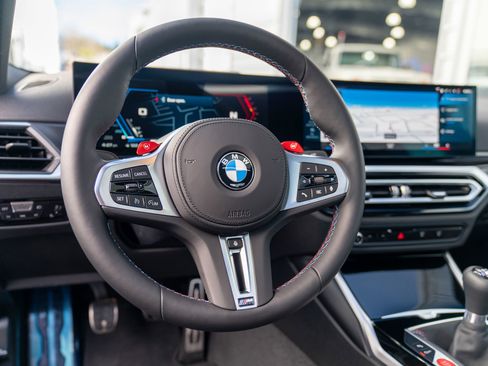 Used 2024 BMW M2 w/ Lighting Package image 22