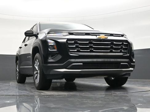 Used 2025 Chevrolet Equinox LT w/ Safety and Technology Package FWD image 27