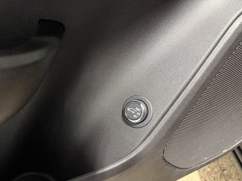 Used 2024 Chevrolet Blazer LT w/ Convenience Package image 37