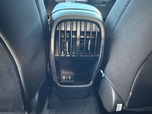 Used 2025 Hyundai Kona SEL image 25