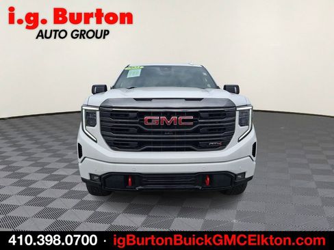 Used 2023 GMC Sierra 1500 AT4 image 2