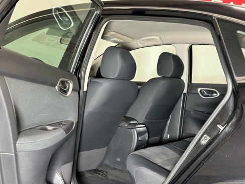 Used 2015 Nissan Sentra SV image 9
