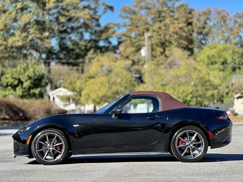 Used 2018 MAZDA MX-5 Miata Grand Touring image 12