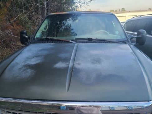 Used 2000 Ford Excursion Limited image 2