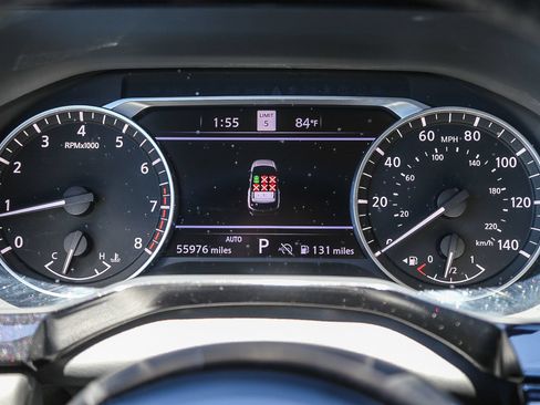 Used 2023 Nissan Pathfinder SL AWD/4WD image 21