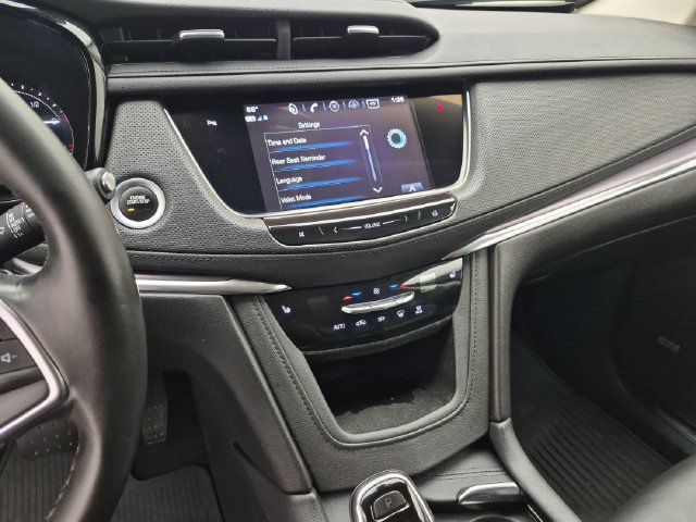 Used 2019 Cadillac XT5 Luxury AWD/4WD image 14