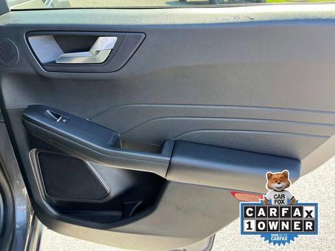 Used 2022 Ford Escape SEL w/ Technology Package image 19