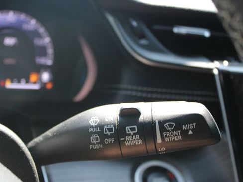Used 2022 Jeep Grand Cherokee L Limited RWD image 44