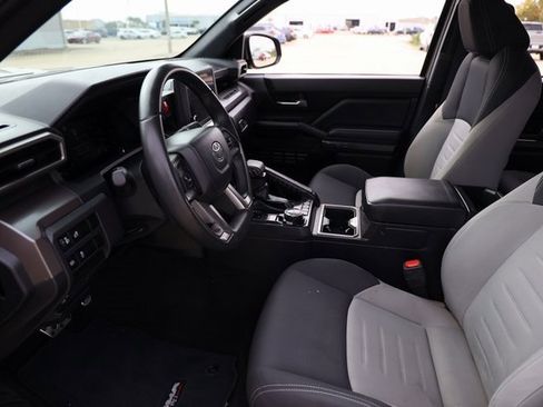 Used 2024 Toyota Tacoma TRD Sport image 11