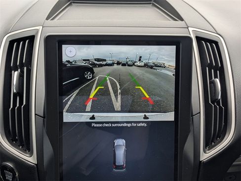 Used 2024 Ford Edge SEL w/ Sport Appearance Package image 33