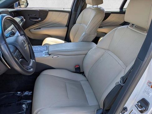 Used 2021 Lexus LS 500 w/ Cold Weather Package (CK) RWD image 17