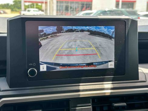 Used 2024 Toyota Tacoma SR RWD image 31