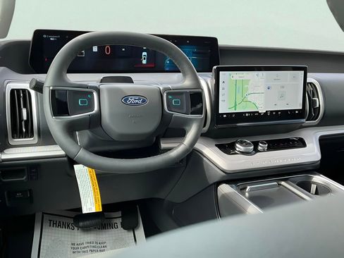 New 2025 Ford Expedition Max Active image 31